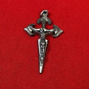 Vintage Pendant Metal Pointed Cross Crucifix Religious Christian Gift